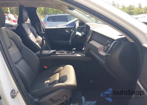 2024 Volvo Xc60 T8 Plus Dark Theme из США, поврежденный, VIN YV4H60DL6R1755096